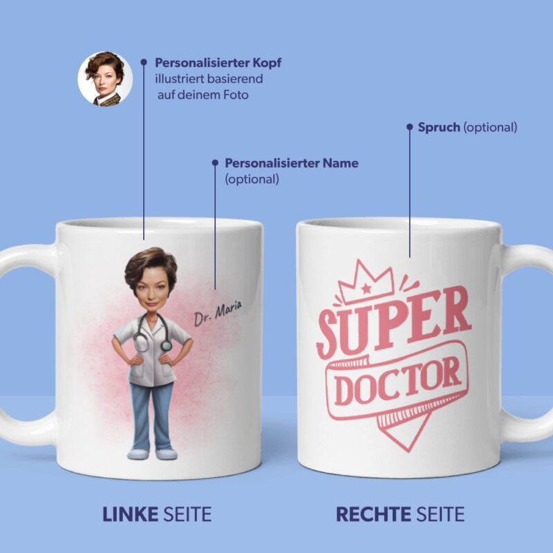 Zwei Tassen mit Personalisierungsoptionen auf blauem Hintergrund - personalisierte Tasse für einen Ärztin